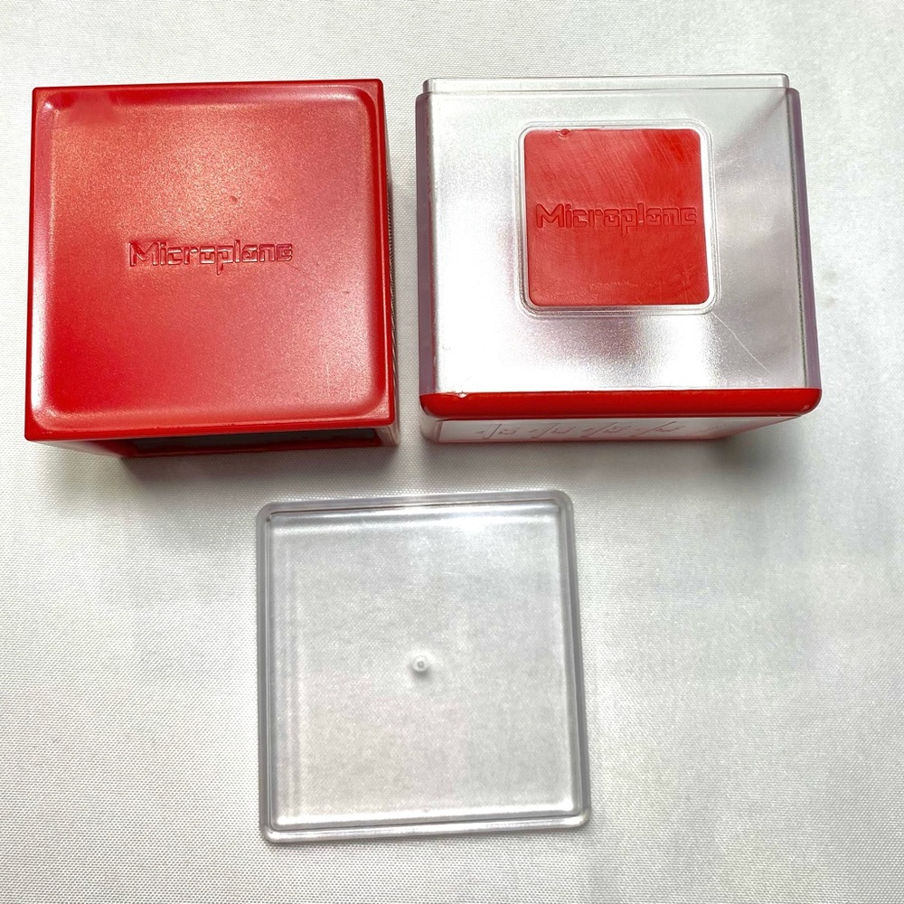 Cube Cheese Grater In Red
Microplane - Picture 4 of 4